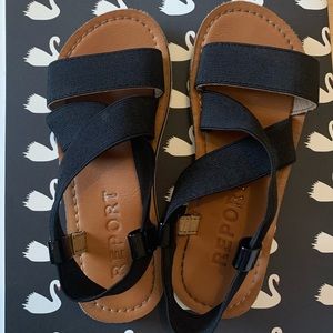 Girls Report sandals